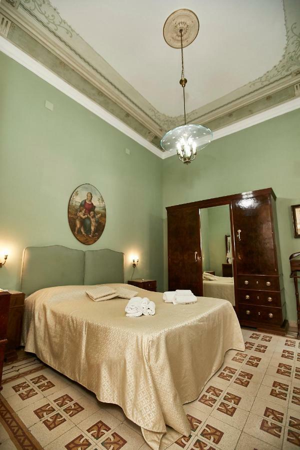 Hotel Dimora La Commare à Marsala Extérieur photo