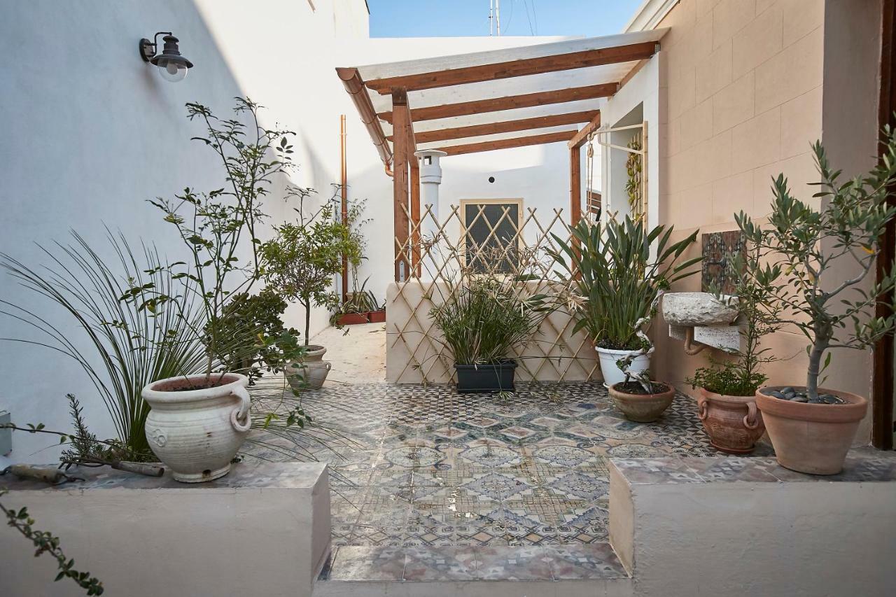Hotel Dimora La Commare à Marsala Extérieur photo